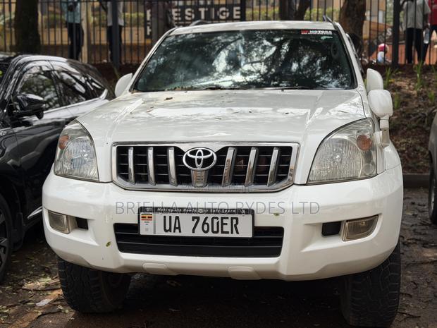 Toyota Land Cruiser Prado 2009 White