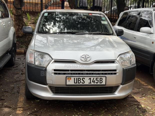 Toyota Probox 2014 Silver