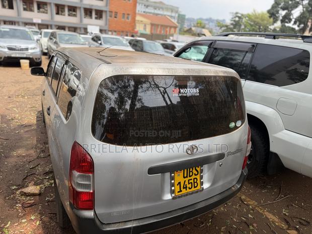 Toyota Probox 2014 Silver