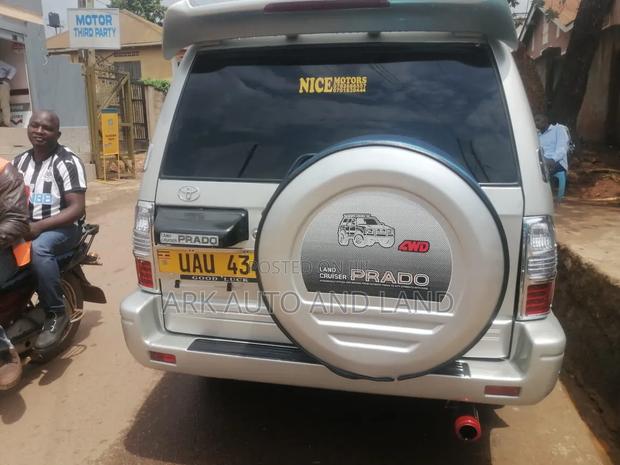 Toyota Land Cruiser Prado 1999 Silver