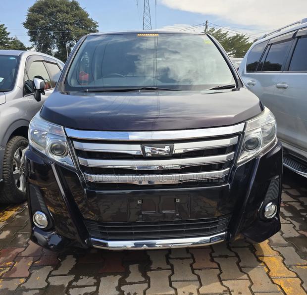 Toyota Noah 2014 Burgundy