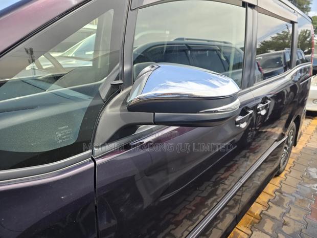 Toyota Noah 2014 Burgundy