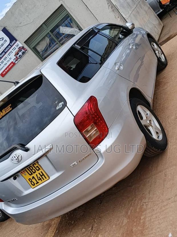 Toyota Corolla Fielder 1.5 Petrol FWD 2007 Silver