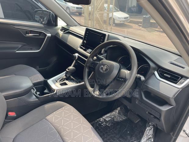 Toyota RAV4 2020 Gray