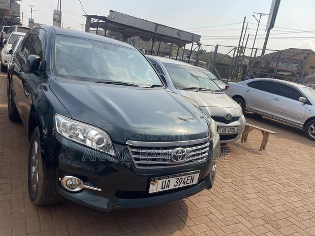 Toyota Vanguard 2010