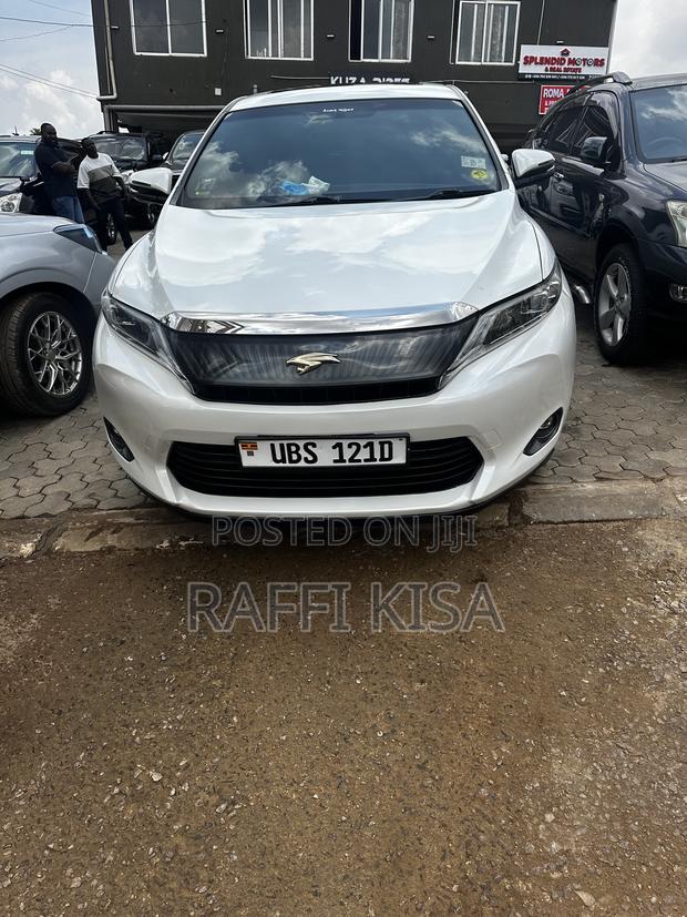 Toyota Harrier 2.0 2014 White