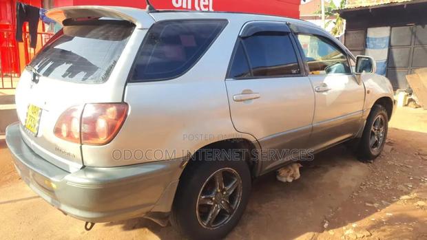 Toyota Harrier 1999 Silver