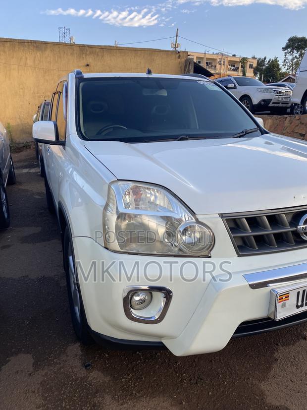 Nissan X-Trail 2.0 Petrol XE 2009 White