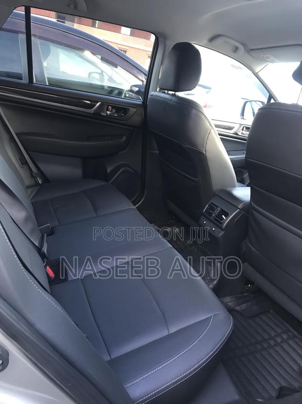 Subaru Outback 2016 Silver