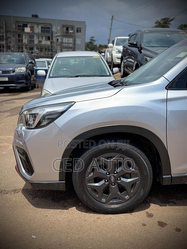 Subaru Forester 2019 Silver