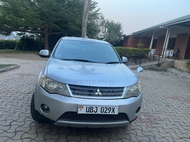 Mitsubishi Outlander 2.4 4WD Intense 2007 Silver