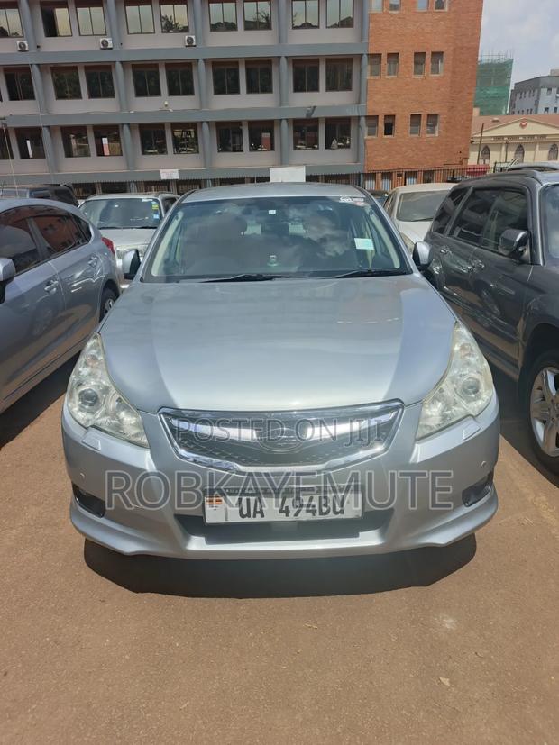 Subaru Legacy 2013 Silver