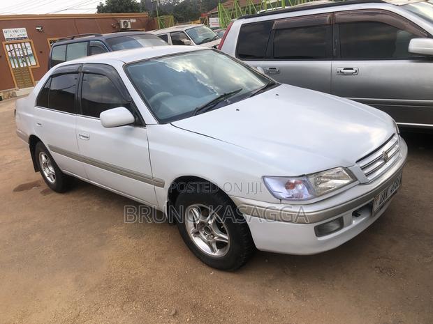 Toyota Corona Premio 1996 Silver