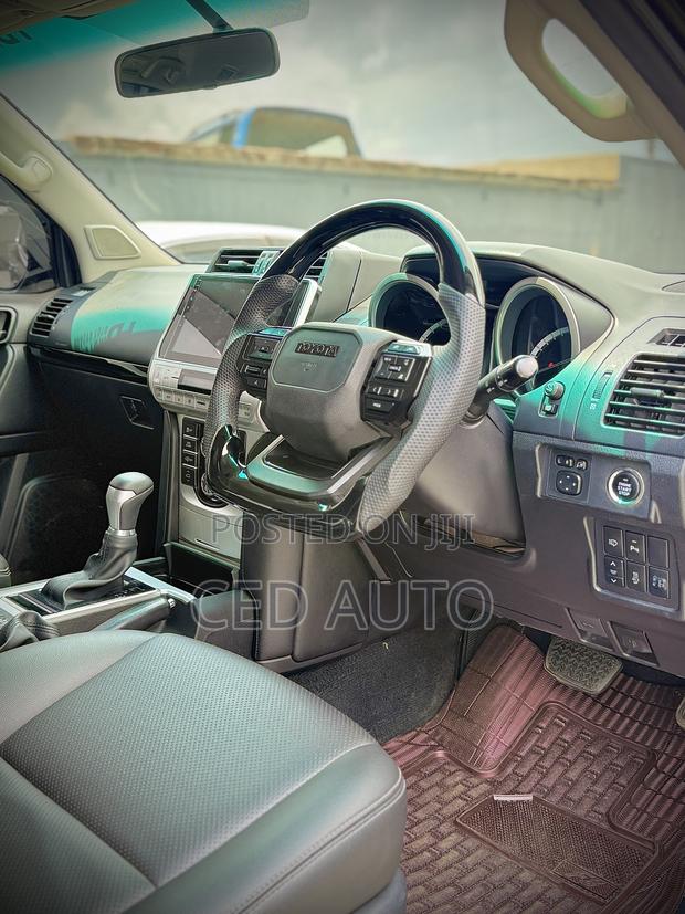 Toyota Land Cruiser Prado 2017 Black