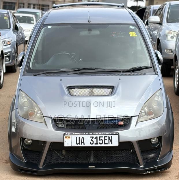Mitsubishi Colt 2013 Silver