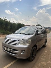 Toyota Noah 2003 Silver for sale