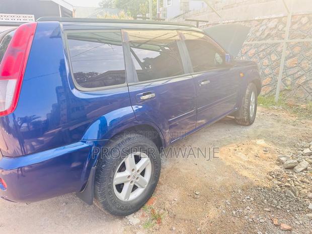 Nissan X-Trail 2001 Blue