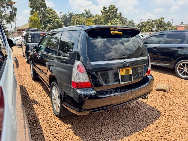 Toyota Sienta 2010 Black