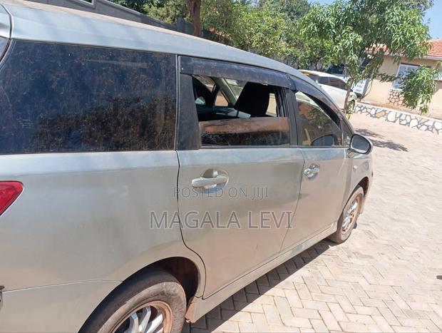 Toyota Wish 2015 Gray