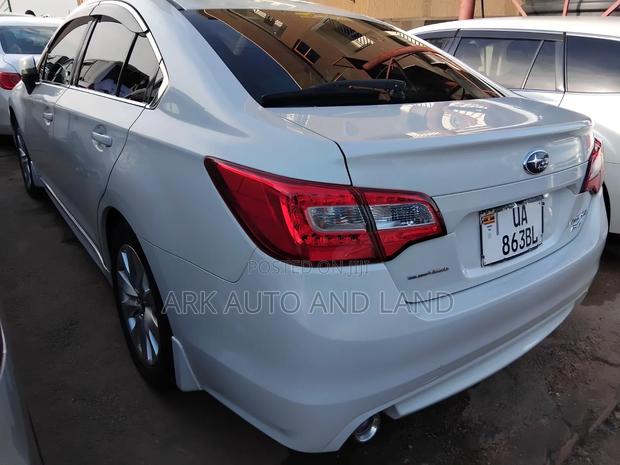 Subaru Legacy 2012 White