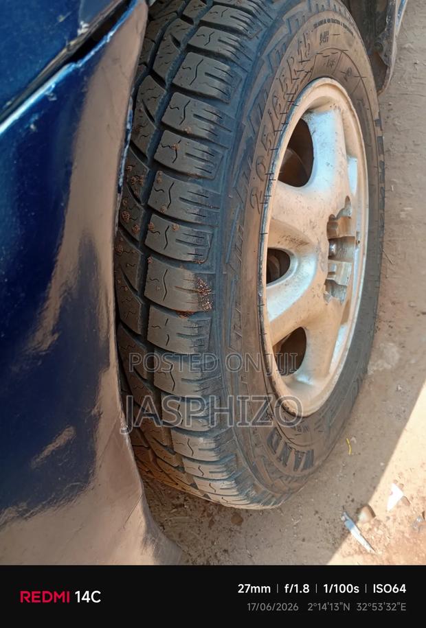 Toyota Ipsum 2000 Blue