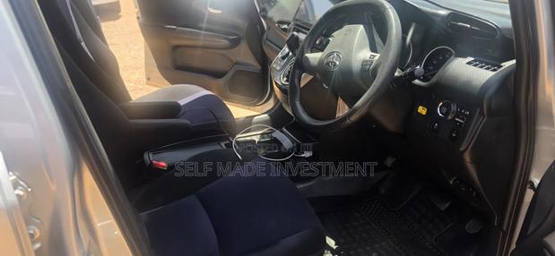 Toyota Wish 2013 Silver