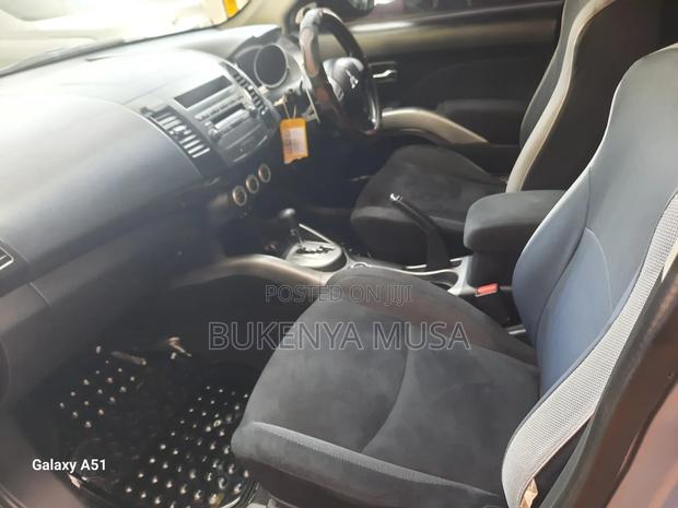 Mitsubishi Outlander 2010 Silver