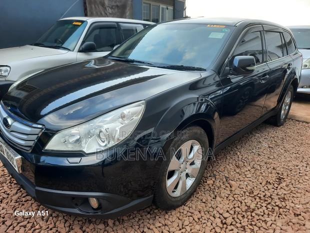 Subaru Outback 2012 Black