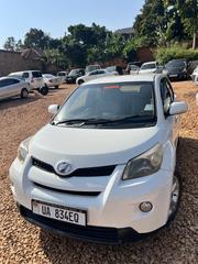 Toyota IST 2011 White for sale