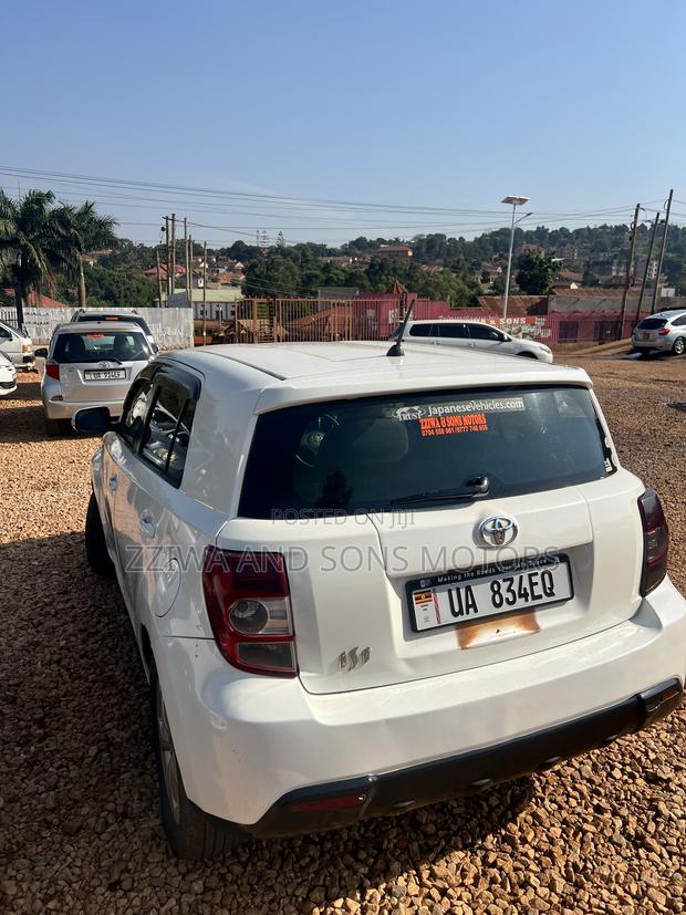 Toyota IST 2011 White