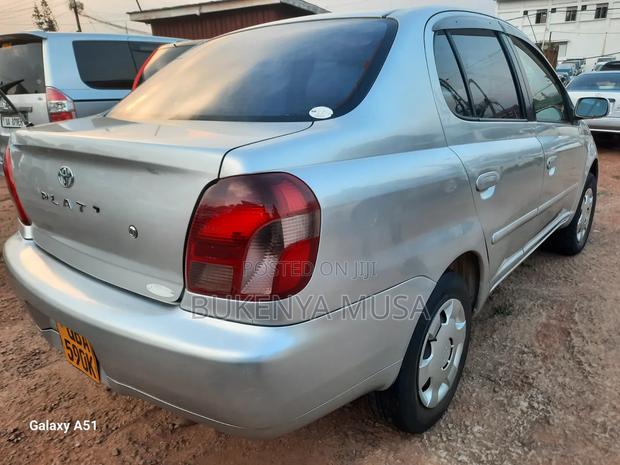 Toyota Platz 2005 Silver