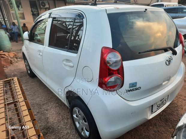 Toyota Passo 2012 White