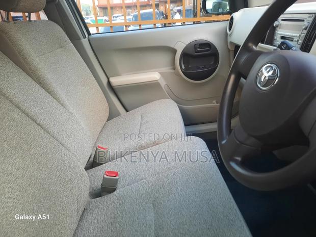 Toyota Passo 2012 White