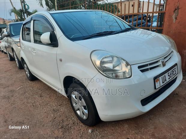 Toyota Passo 2012 White