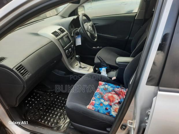 Toyota Corolla Fielder 2010 Silver