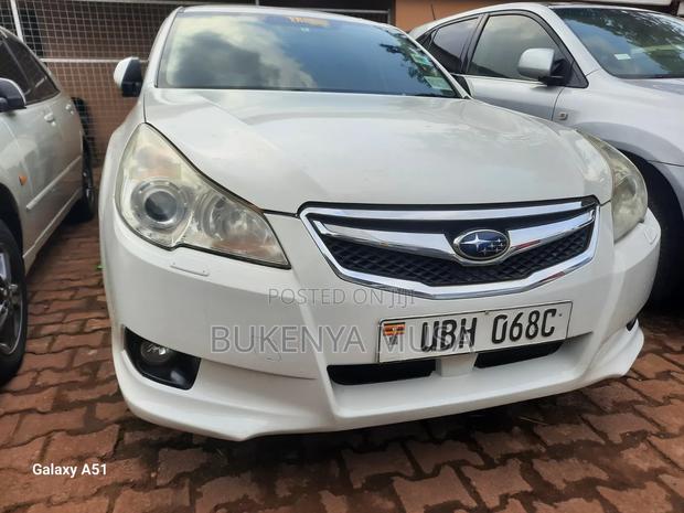 Subaru Legacy 2010 White