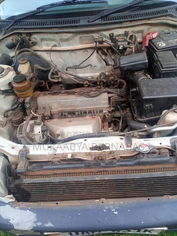Toyota RAV4 1997 White