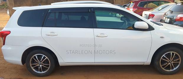 Toyota Corolla Fielder 2011 White