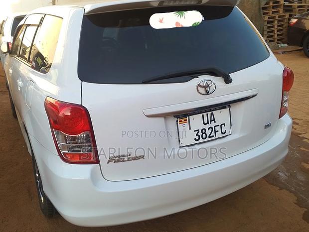 Toyota Corolla Fielder 2011 White