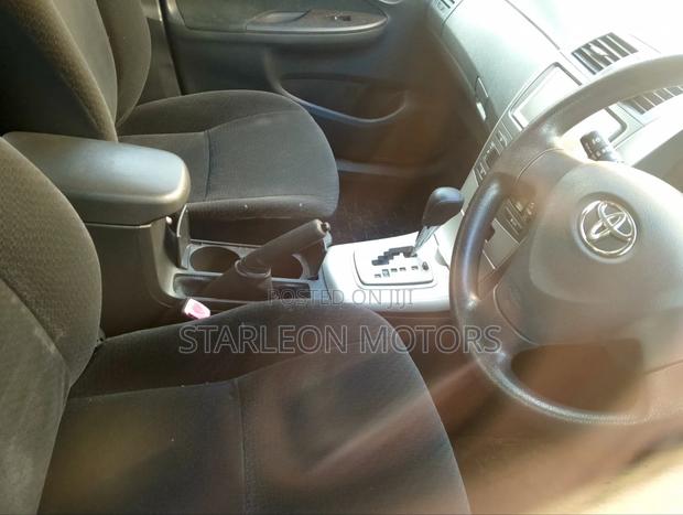 Toyota Corolla Fielder 2011 White