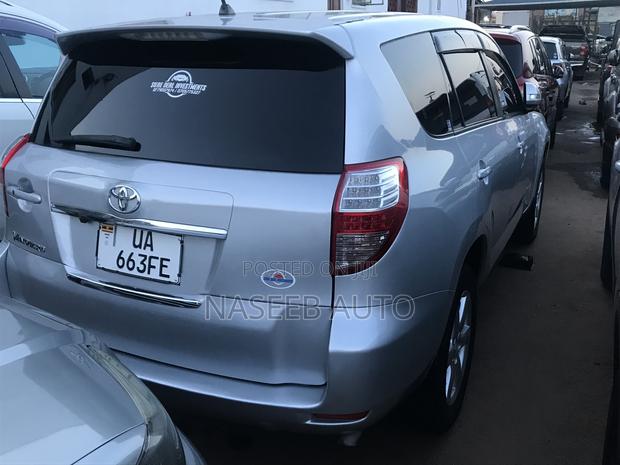 Toyota Vanguard 2009 Silver