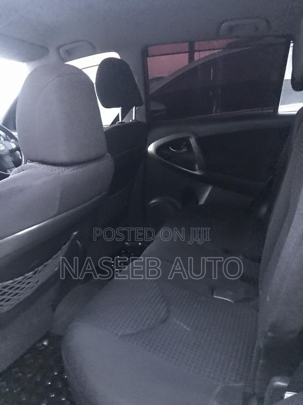 Toyota Vanguard 2009 Silver