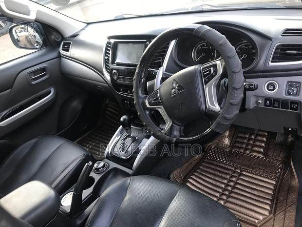 Mitsubishi L200 2020 Black
