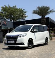 Toyota Noah 2.0 FWD (8 Seater) 2017 White for sale