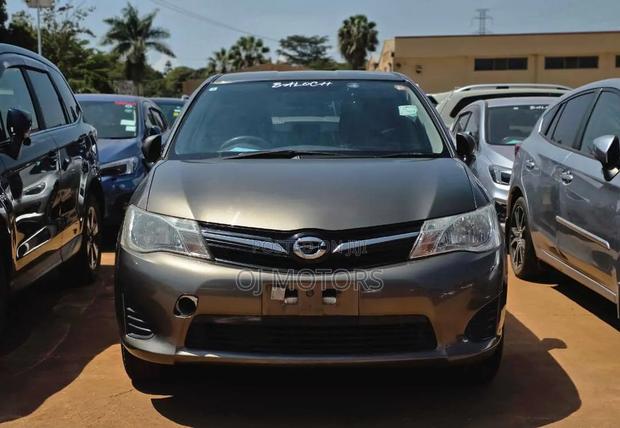 Toyota Corolla Fielder 1.5 Petrol FWD 2012