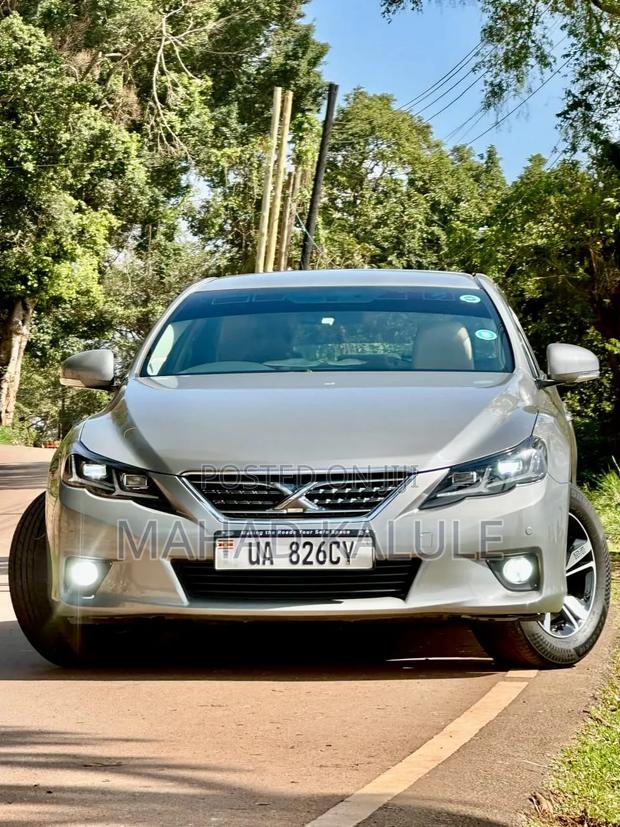 Toyota Mark X 2013 Silver
