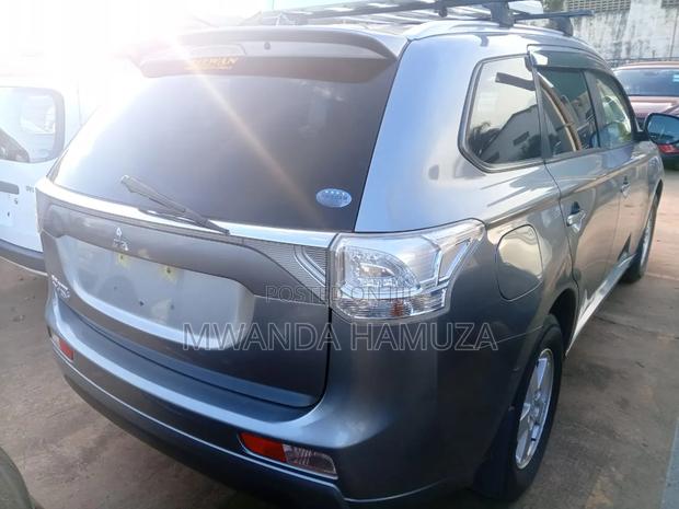 Mitsubishi Outlander 2012 Gray