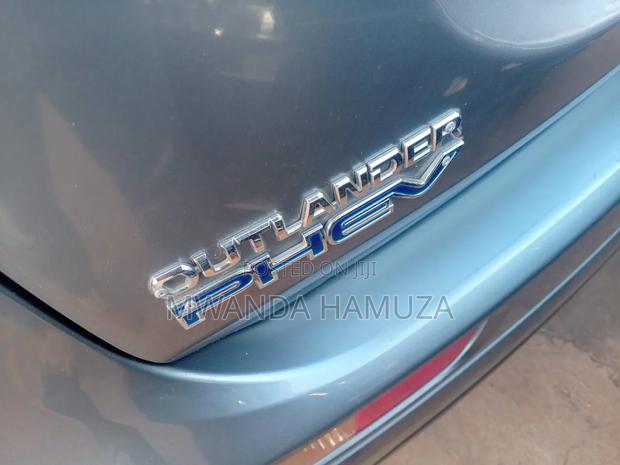 Mitsubishi Outlander 2012 Gray
