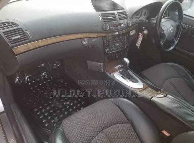 Mercedes-Benz E320 2003 Silver