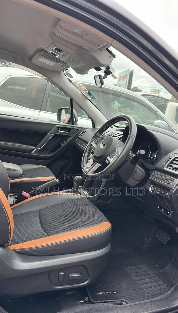 Subaru Forester 2017 Gray
